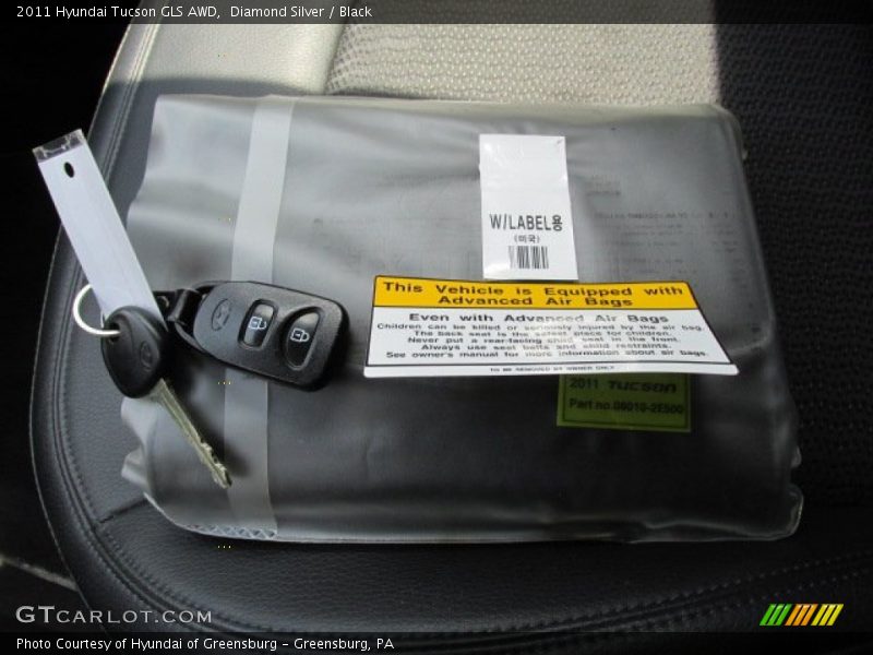 Diamond Silver / Black 2011 Hyundai Tucson GLS AWD