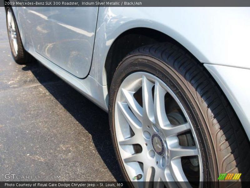 Iridium Silver Metallic / Black/Ash 2009 Mercedes-Benz SLK 300 Roadster
