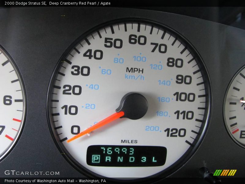 Deep Cranberry Red Pearl / Agate 2000 Dodge Stratus SE