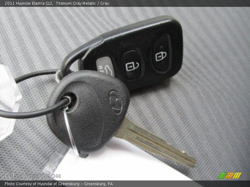 Titanium Gray Metallic / Gray 2011 Hyundai Elantra GLS