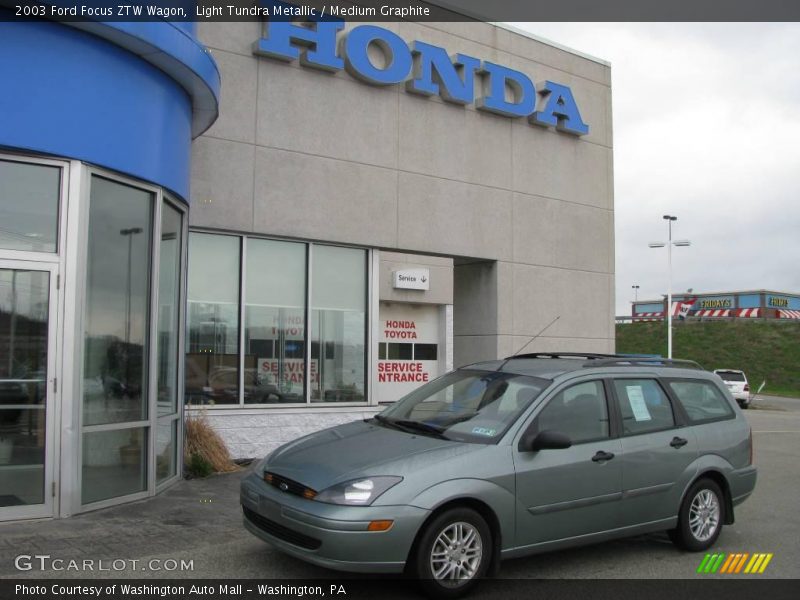 Light Tundra Metallic / Medium Graphite 2003 Ford Focus ZTW Wagon