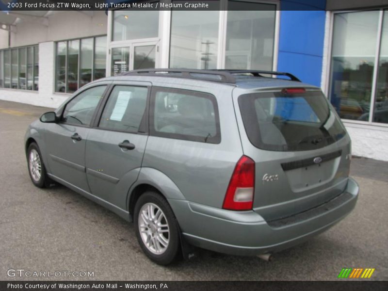 Light Tundra Metallic / Medium Graphite 2003 Ford Focus ZTW Wagon