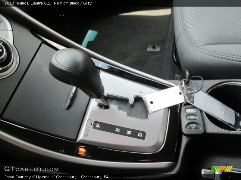 Midnight Black / Gray 2013 Hyundai Elantra GLS