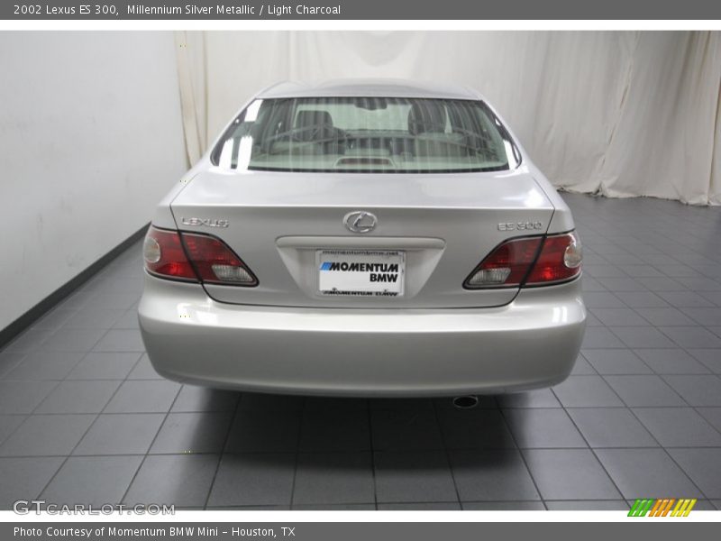 Millennium Silver Metallic / Light Charcoal 2002 Lexus ES 300