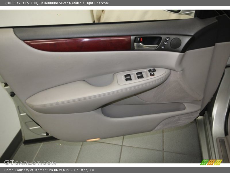 Millennium Silver Metallic / Light Charcoal 2002 Lexus ES 300