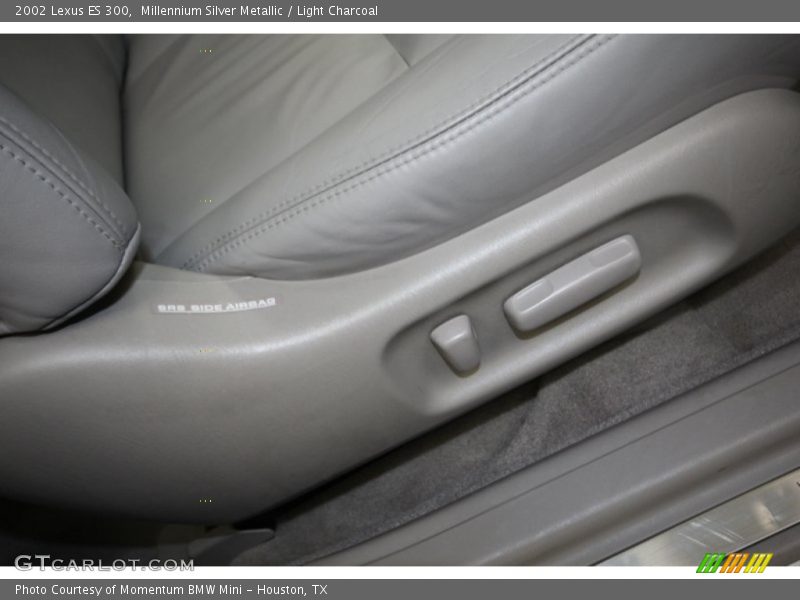 Millennium Silver Metallic / Light Charcoal 2002 Lexus ES 300