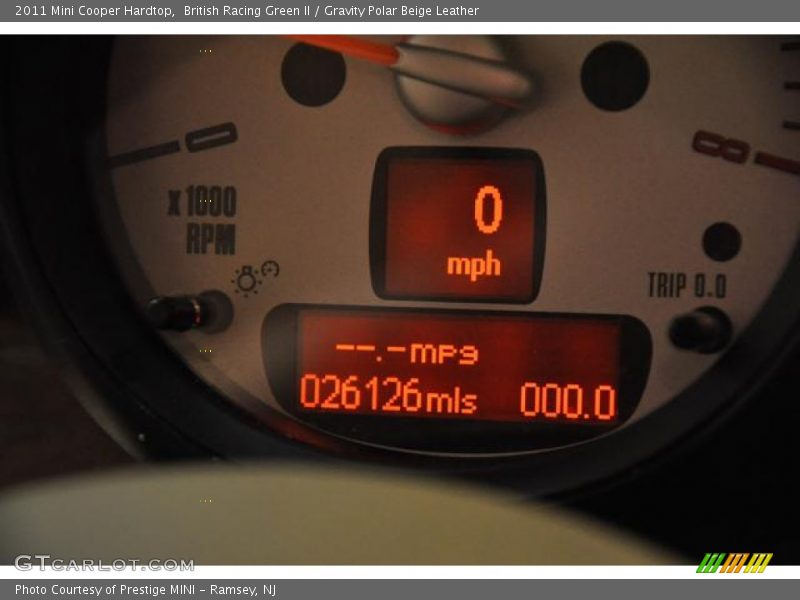 British Racing Green II / Gravity Polar Beige Leather 2011 Mini Cooper Hardtop