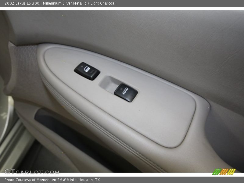 Millennium Silver Metallic / Light Charcoal 2002 Lexus ES 300