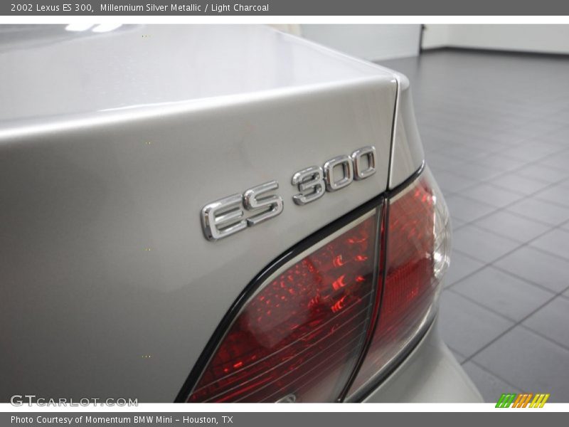 Millennium Silver Metallic / Light Charcoal 2002 Lexus ES 300