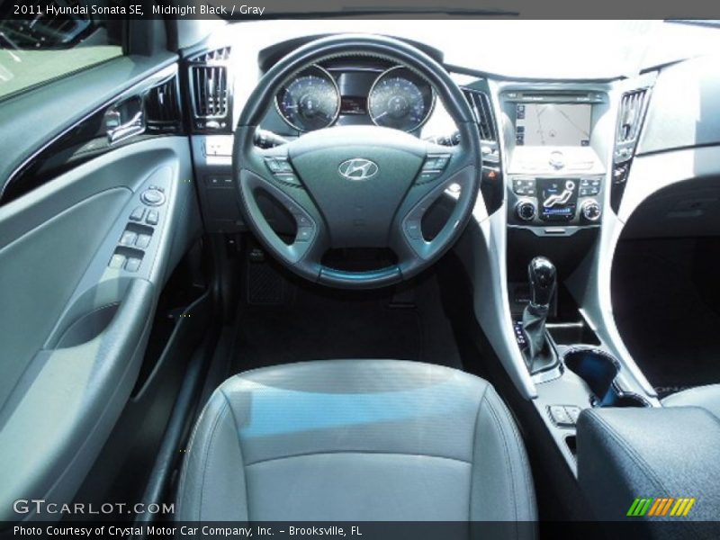 Midnight Black / Gray 2011 Hyundai Sonata SE