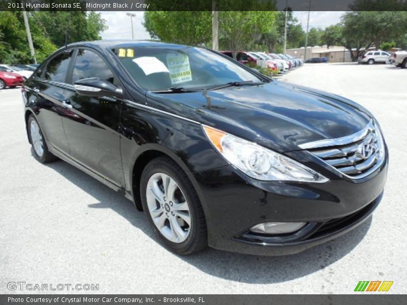 Midnight Black / Gray 2011 Hyundai Sonata SE