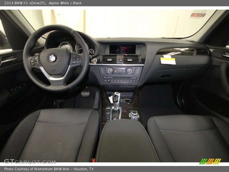 Dashboard of 2014 X3 xDrive35i