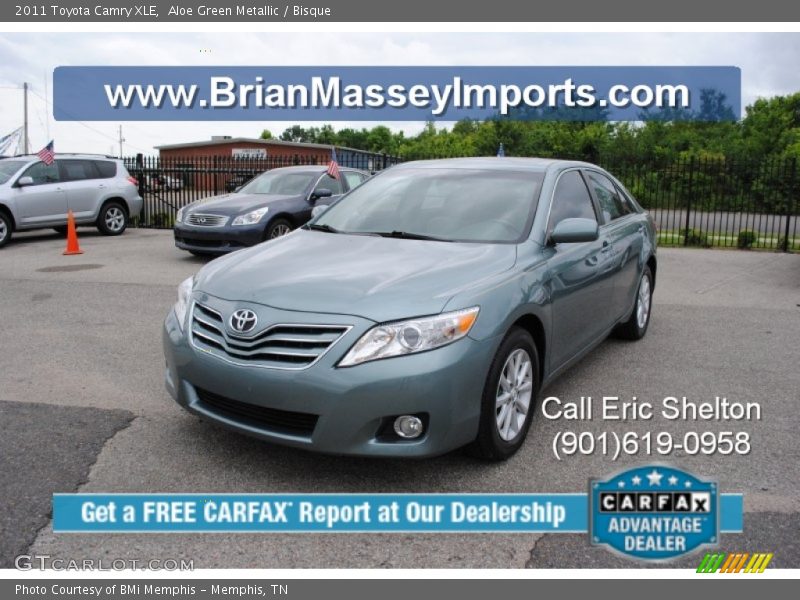 Aloe Green Metallic / Bisque 2011 Toyota Camry XLE