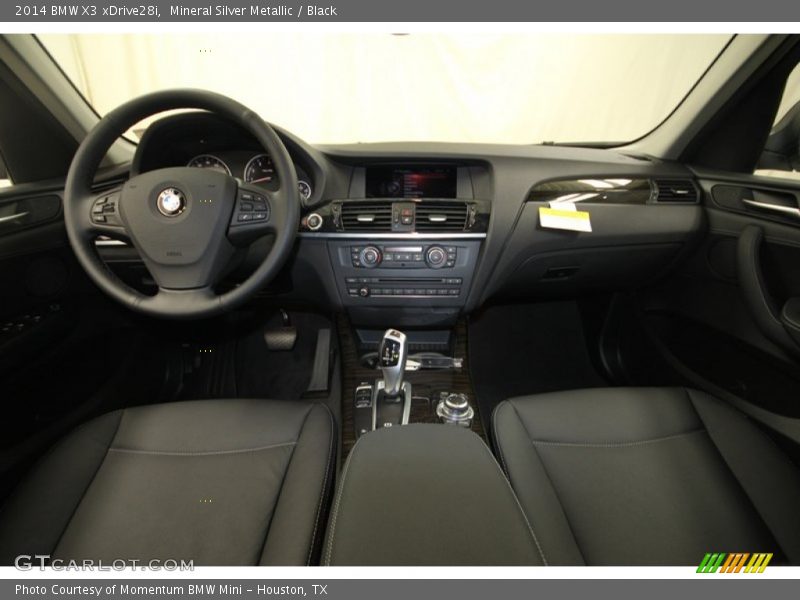 Dashboard of 2014 X3 xDrive28i