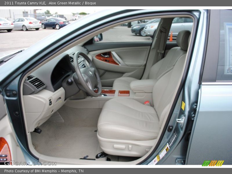 Aloe Green Metallic / Bisque 2011 Toyota Camry XLE