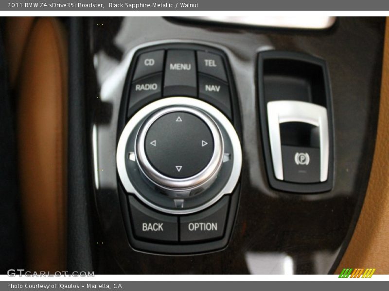 Controls of 2011 Z4 sDrive35i Roadster