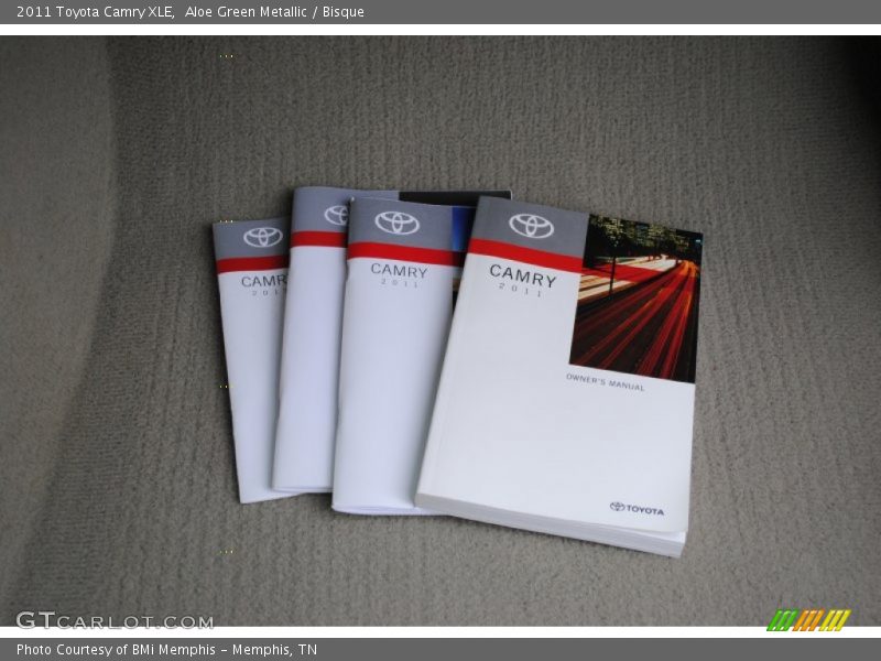 Aloe Green Metallic / Bisque 2011 Toyota Camry XLE