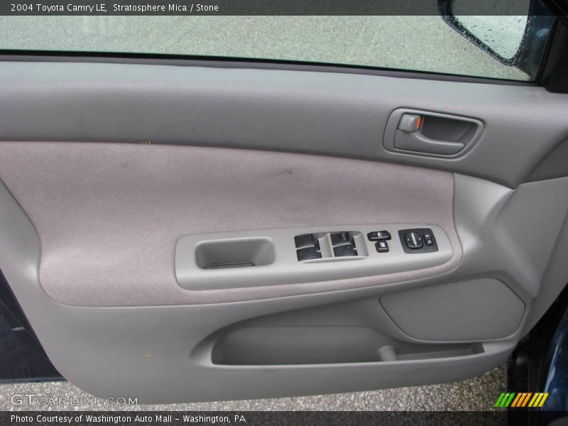 Stratosphere Mica / Stone 2004 Toyota Camry LE