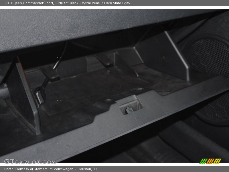 Brilliant Black Crystal Pearl / Dark Slate Gray 2010 Jeep Commander Sport