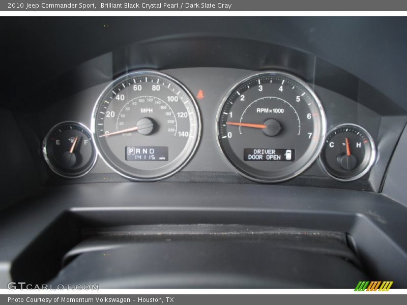Brilliant Black Crystal Pearl / Dark Slate Gray 2010 Jeep Commander Sport