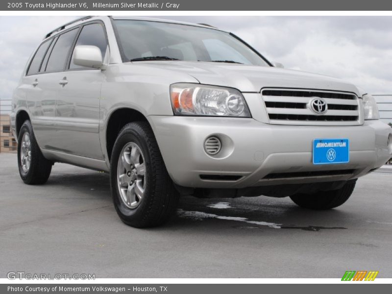 Millenium Silver Metallic / Gray 2005 Toyota Highlander V6