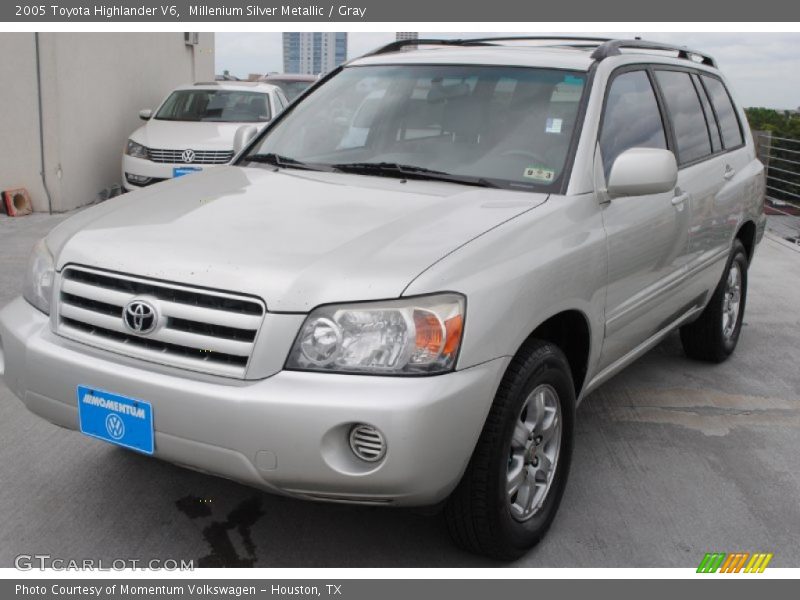 Millenium Silver Metallic / Gray 2005 Toyota Highlander V6