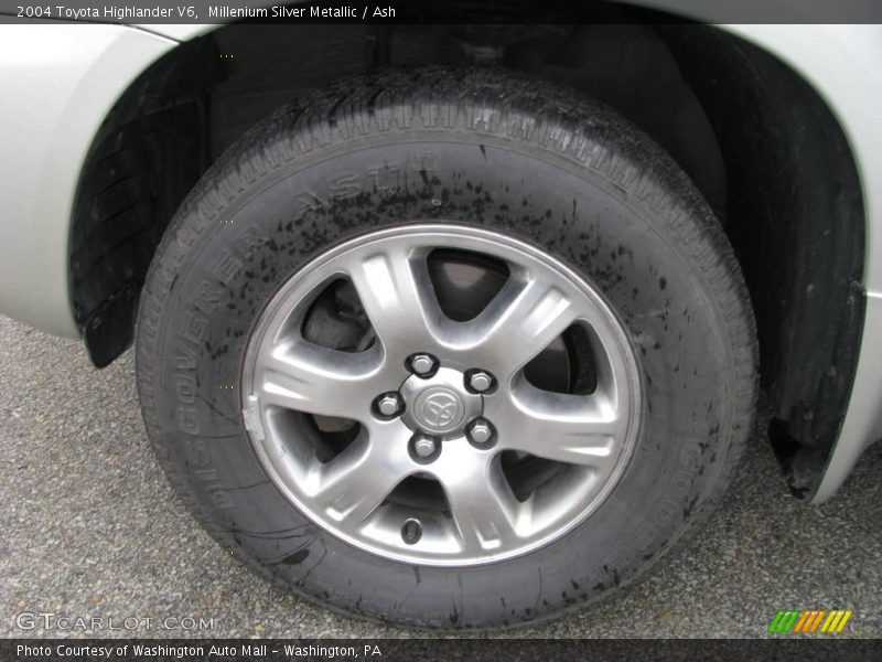 Millenium Silver Metallic / Ash 2004 Toyota Highlander V6