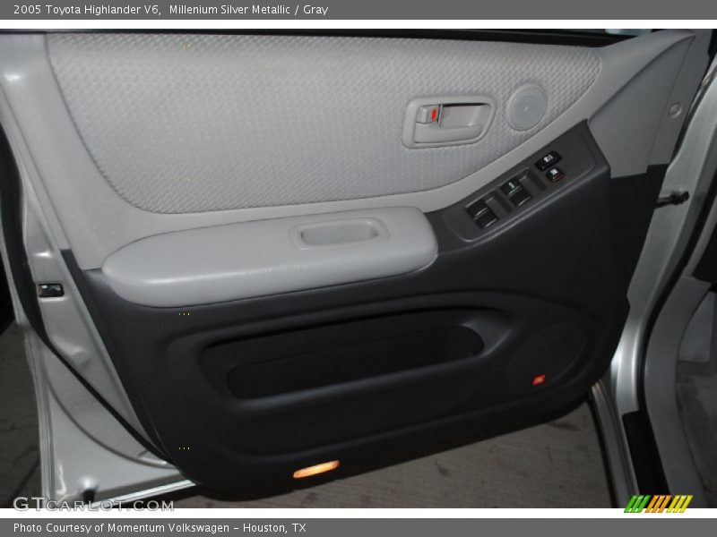 Millenium Silver Metallic / Gray 2005 Toyota Highlander V6