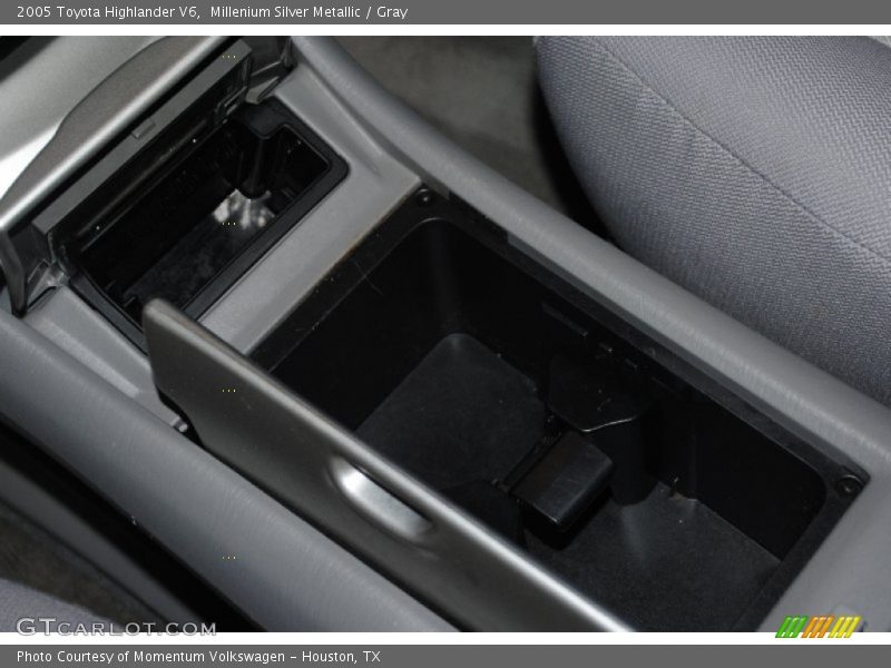 Millenium Silver Metallic / Gray 2005 Toyota Highlander V6