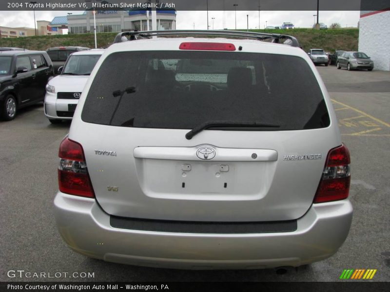 Millenium Silver Metallic / Ash 2004 Toyota Highlander V6