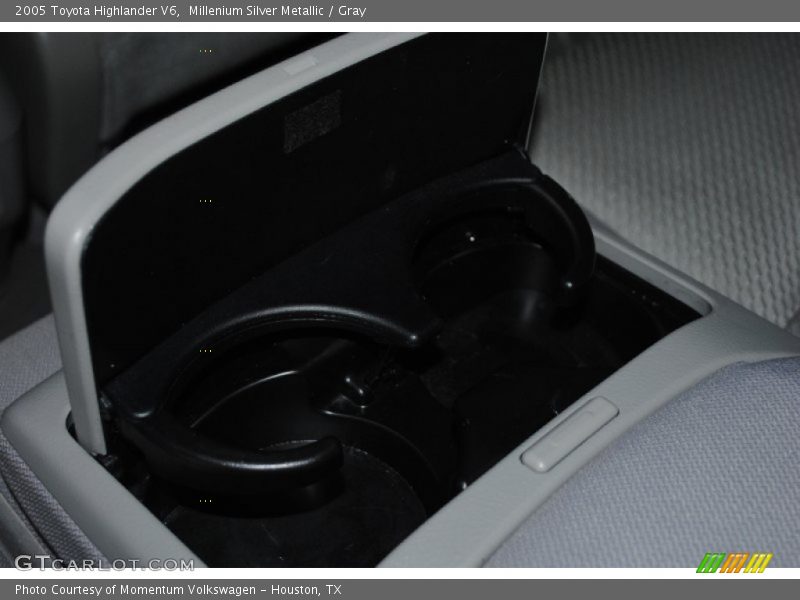 Millenium Silver Metallic / Gray 2005 Toyota Highlander V6