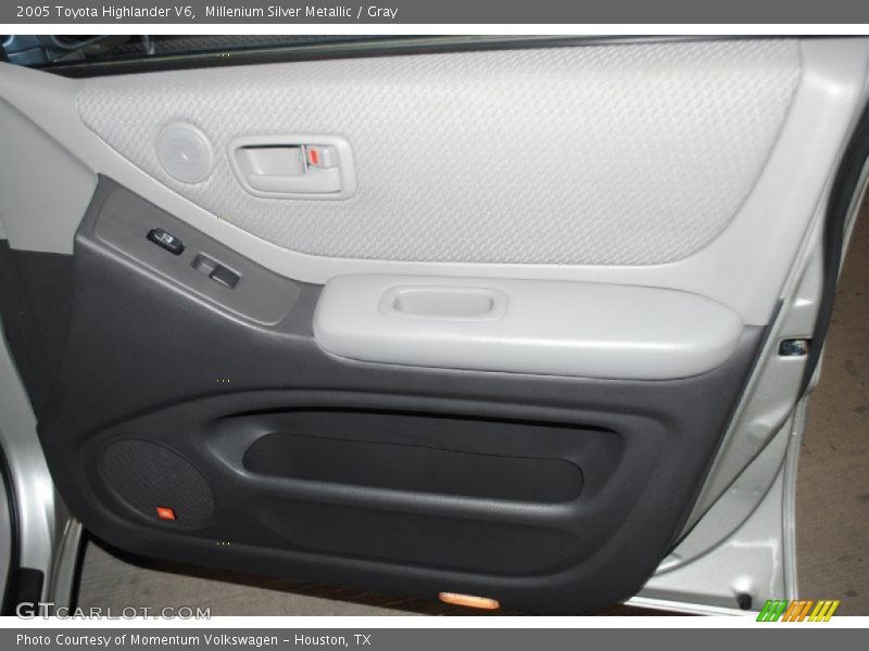 Millenium Silver Metallic / Gray 2005 Toyota Highlander V6