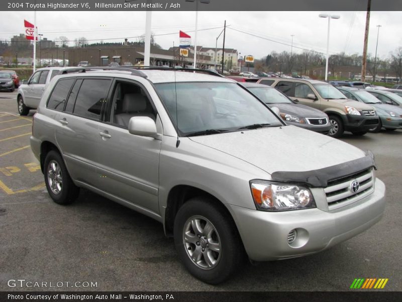 Millenium Silver Metallic / Ash 2004 Toyota Highlander V6
