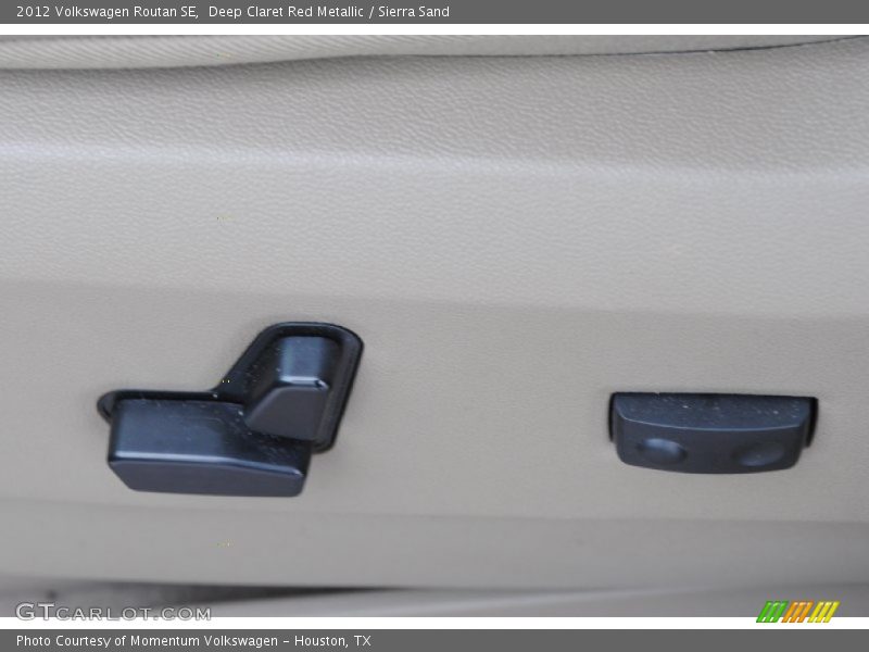 Deep Claret Red Metallic / Sierra Sand 2012 Volkswagen Routan SE