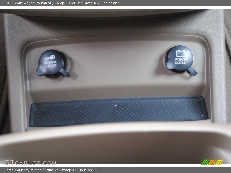 Deep Claret Red Metallic / Sierra Sand 2012 Volkswagen Routan SE