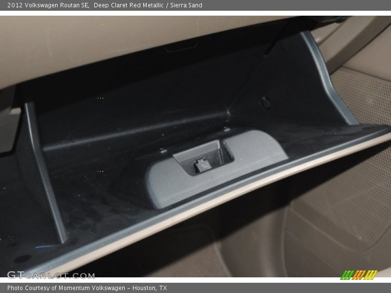 Deep Claret Red Metallic / Sierra Sand 2012 Volkswagen Routan SE