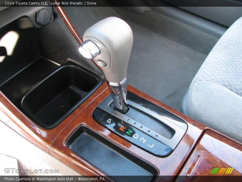 Lunar Mist Metallic / Stone 2004 Toyota Camry XLE