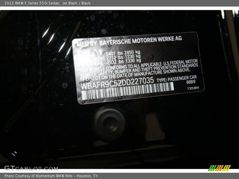Jet Black / Black 2013 BMW 5 Series 550i Sedan