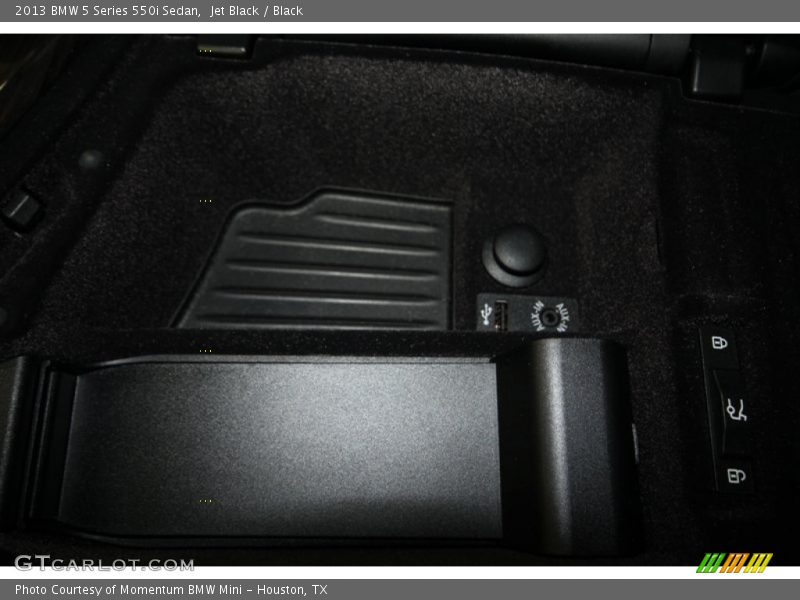 Jet Black / Black 2013 BMW 5 Series 550i Sedan