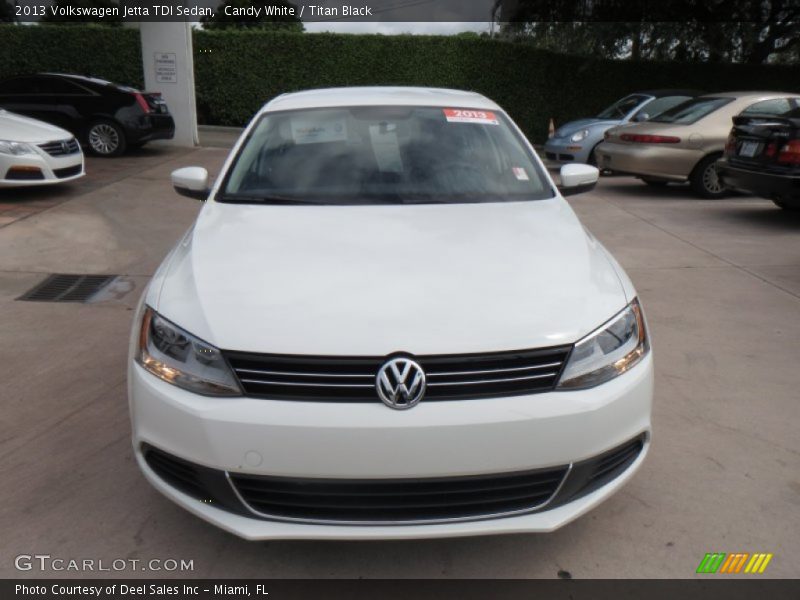 Candy White / Titan Black 2013 Volkswagen Jetta TDI Sedan