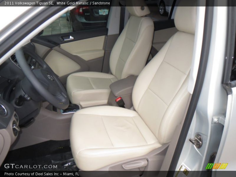 White Gold Metallic / Sandstone 2011 Volkswagen Tiguan SE