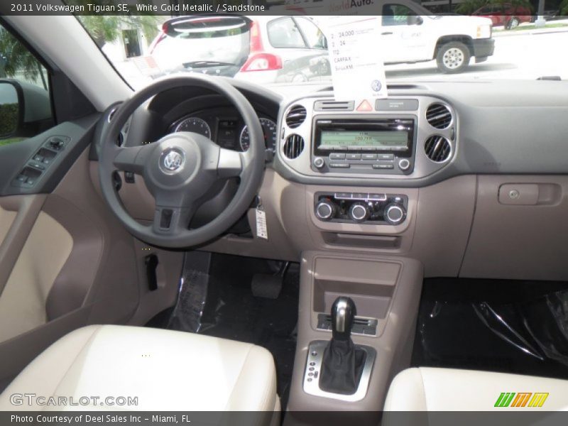 White Gold Metallic / Sandstone 2011 Volkswagen Tiguan SE