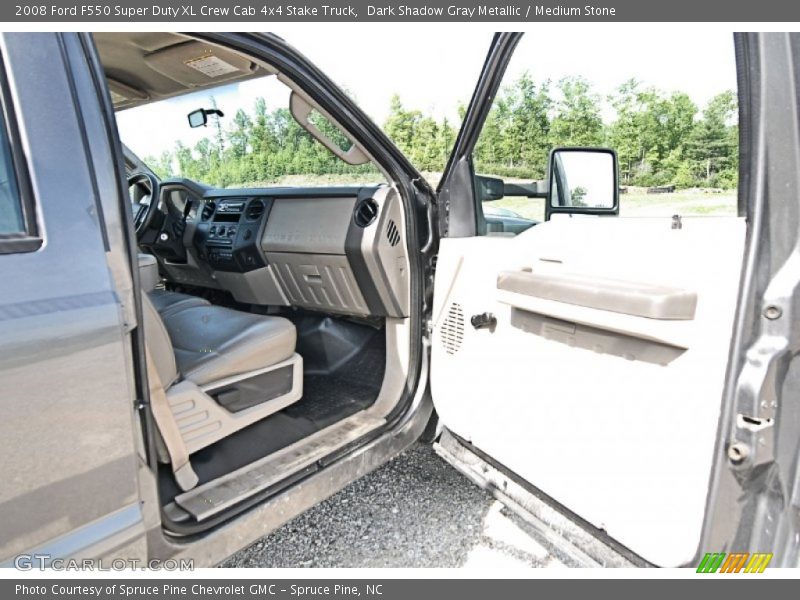Dark Shadow Gray Metallic / Medium Stone 2008 Ford F550 Super Duty XL Crew Cab 4x4 Stake Truck