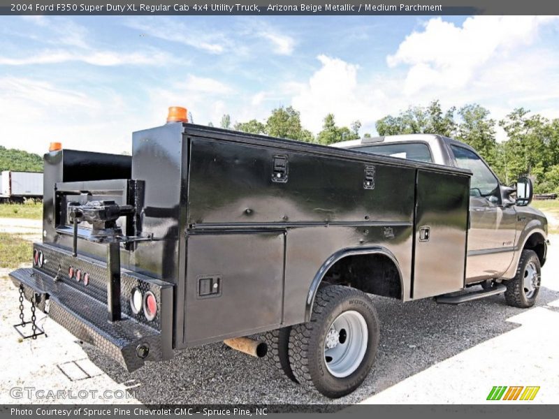  2004 F350 Super Duty XL Regular Cab 4x4 Utility Truck Arizona Beige Metallic