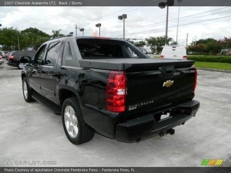 Black / Ebony 2007 Chevrolet Avalanche LTZ