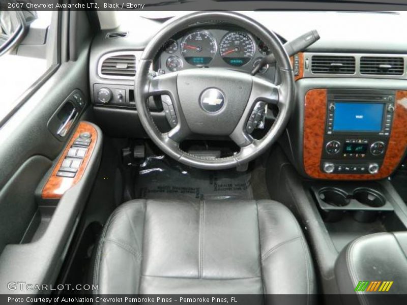 Dashboard of 2007 Avalanche LTZ