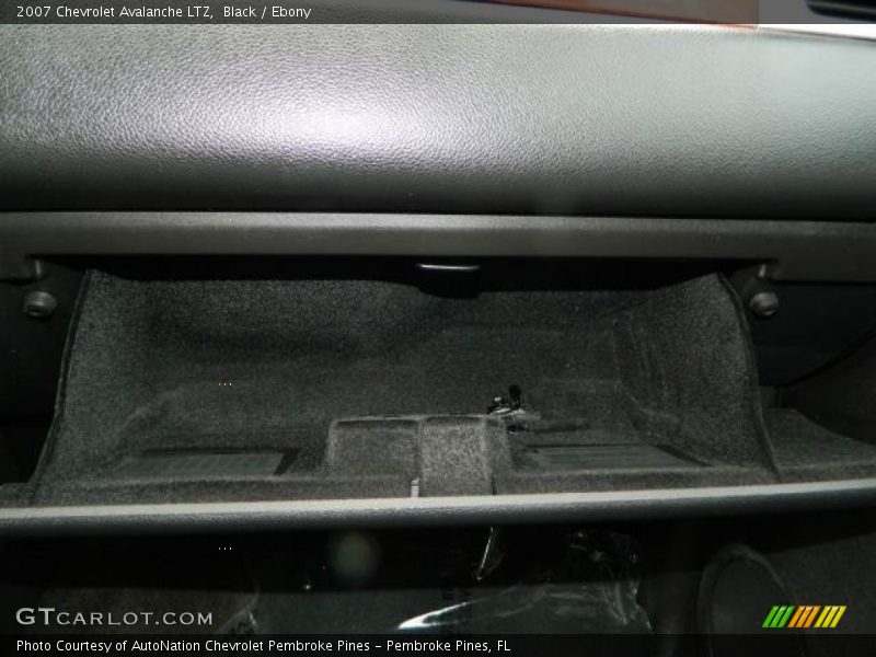 Black / Ebony 2007 Chevrolet Avalanche LTZ