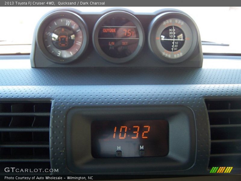 Quicksand / Dark Charcoal 2013 Toyota FJ Cruiser 4WD