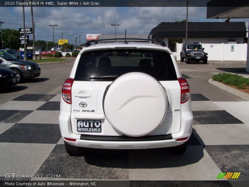Super White / Ash Gray 2010 Toyota RAV4 I4 4WD