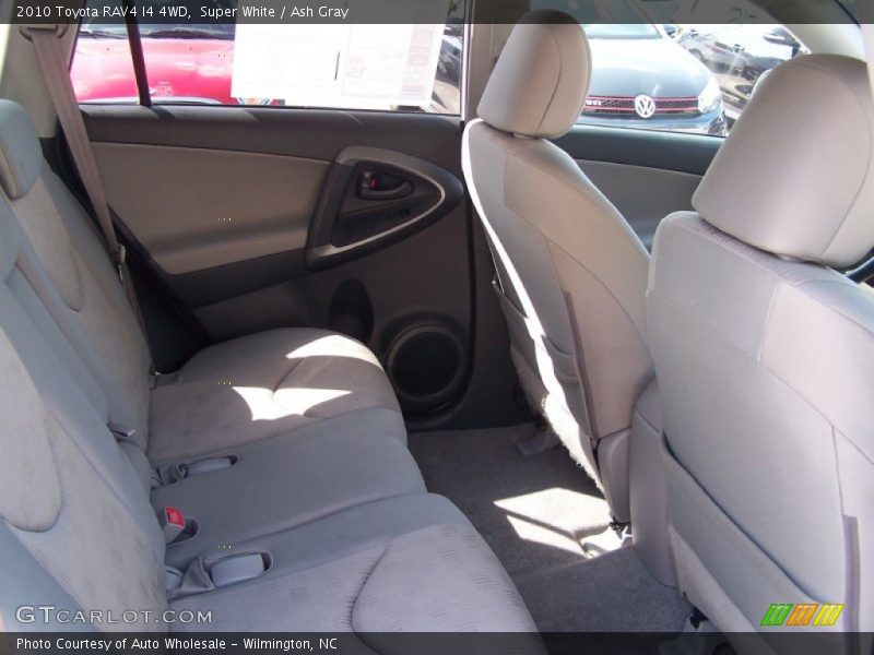 Super White / Ash Gray 2010 Toyota RAV4 I4 4WD